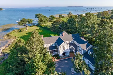 37 Fort Hill Ln, Duxbury, MA 02332
