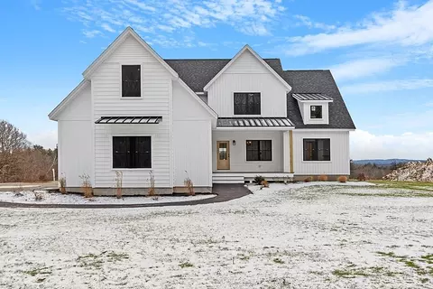 80 Sheldon Rd, Fitchburg, MA 01420