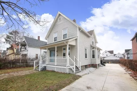 19 Granville St, Springfield, MA 01109
