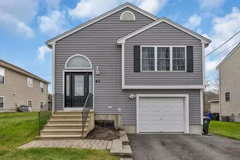 93 Commonwealth, Fall River, MA 02721