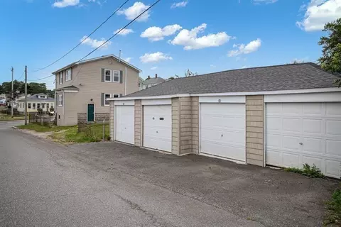 326 Brayton Ave, Fall River, MA 02721 photo 8