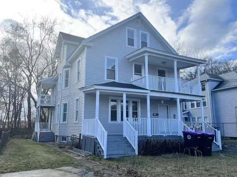 44-46 Gilman St, Holyoke, MA 01040
