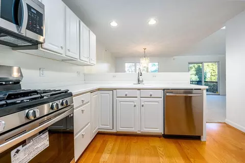 4 Sandview Ter #4, Mashpee, MA 02649 photo 11