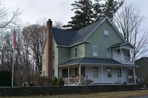 925 Shoemaker Ln, Agawam, MA 01030