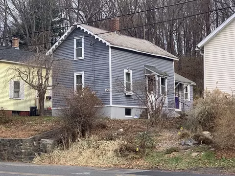 159 Hope St, Greenfield, MA 01301