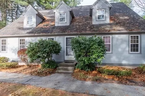 38 Glengarry Dr #38, Stratham, NH 03885