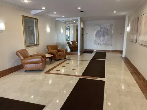 120 Beaconsfield Rd #T2, Brookline, MA 02445