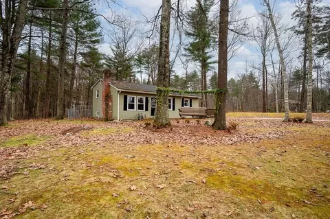 39 Number 10 Schoolhouse Rd, Charlton, MA 01507
