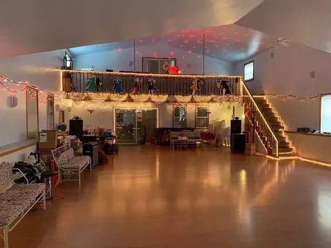 523 Boston Rd, Springfield, MA 01109 photo 2