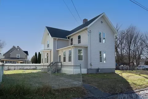 51 Spring St, West Springfield, MA 01089 photo 2