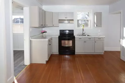 51 Spring St, West Springfield, MA 01089 photo 13