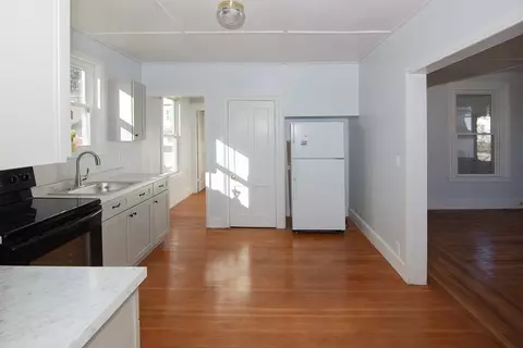 51 Spring St, West Springfield, MA 01089 photo 12