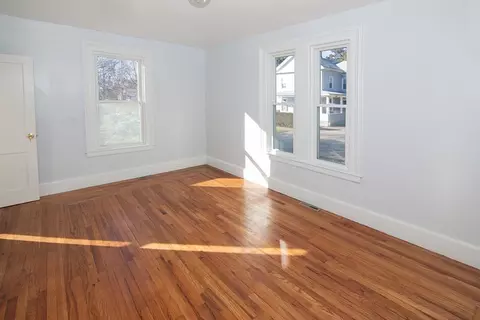 51 Spring St, West Springfield, MA 01089 photo 7
