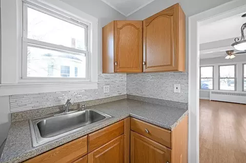 158 Warwick St, Lowell, MA 01851 photo 12