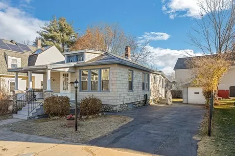 158 Warwick St, Lowell, MA 01851 photo 2
