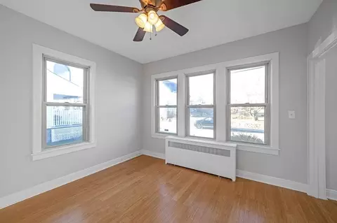 158 Warwick St, Lowell, MA 01851 photo 4