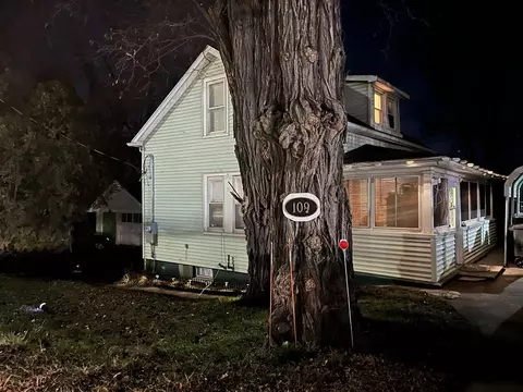 109 Hartford Tpke, Shrewsbury, MA 01545