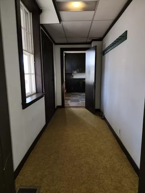 Entry Way - 71 Kennebunk St, Athol, MA 01331 photo 4 of 6