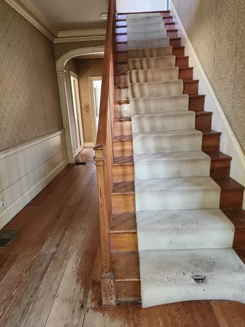 Entry Way - 71 Kennebunk St, Athol, MA 01331 photo 1 of 6