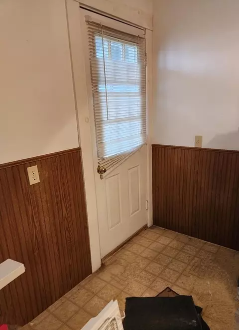 28 Morse Ave, Ware, MA 01082 photo 15