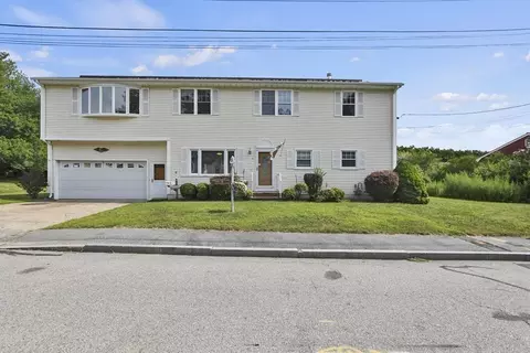 5 Meadow St, Dartmouth, MA 02748