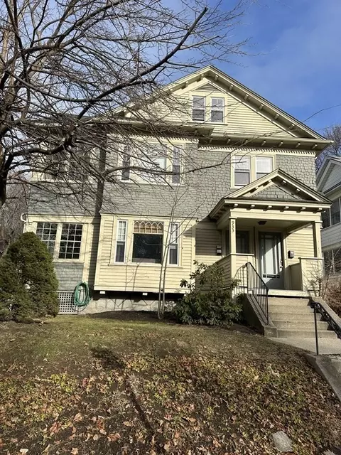 933 Pleasant St, Worcester, MA 01602