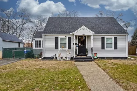 193 Corona St, Springfield, MA 01104