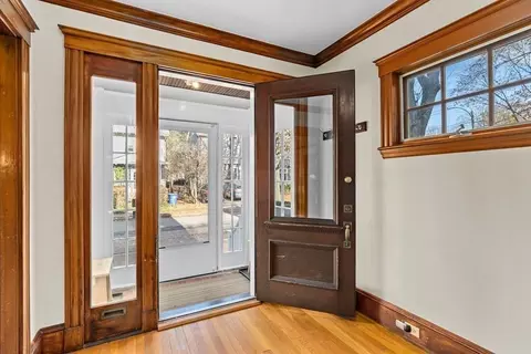 72 Salisbury Rd, Brookline, MA 02445 photo 4