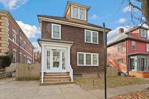 72 Salisbury Rd, Brookline, MA 02445 photo 2