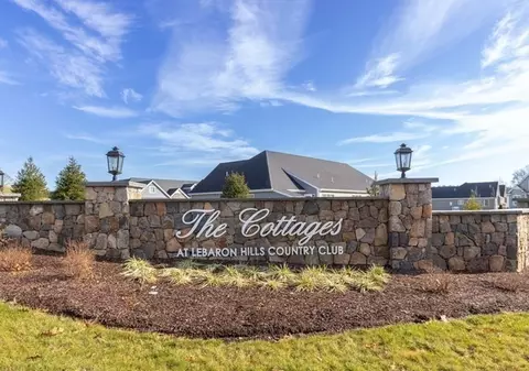 16 Country Club Ln #16, Lakeville, MA 02347