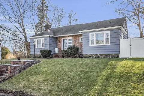 37 Houston Ave, Methuen, MA 01844