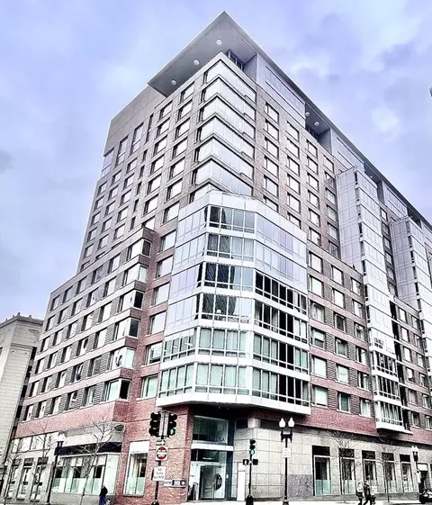 1 Charles St S #702, Boston, MA 02116