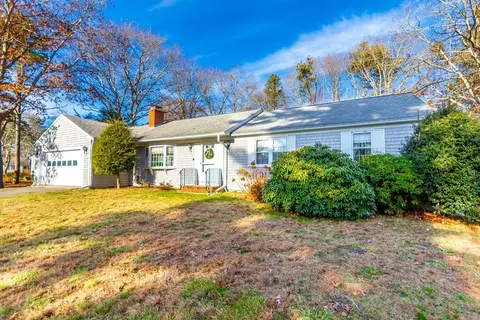 22 Lazarus Lovell Rd, Barnstable, MA 02632