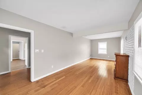 28 Burke St, Springfield, MA 01151 photo 15