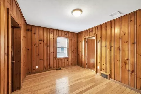 28 Burke St, Springfield, MA 01151 photo 22