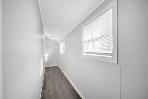 28 Burke St, Springfield, MA 01151 photo 14