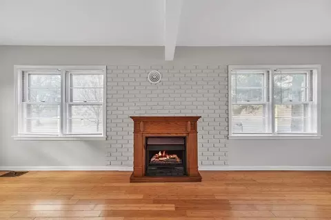 28 Burke St, Springfield, MA 01151 photo 17