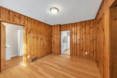 28 Burke St, Springfield, MA 01151 photo 24