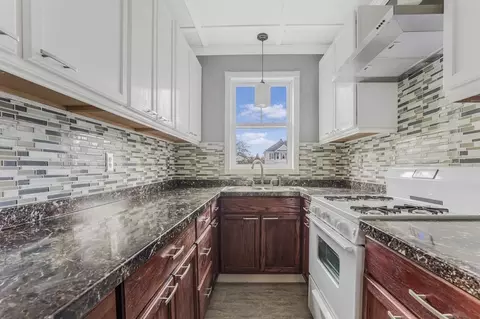 475 Tecumseh St, Fall River, MA 02721 photo 38