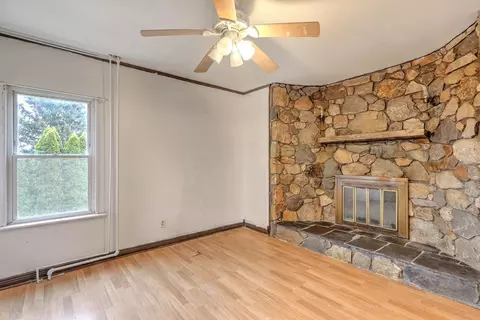 40 Meeson St, Fall River, MA 02724 photo 11