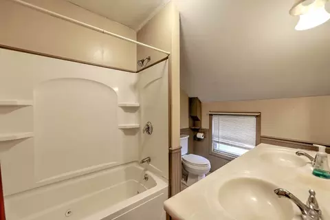 40 Meeson St, Fall River, MA 02724 photo 24
