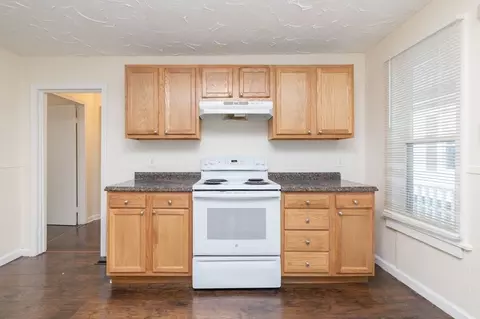 59 Wilbraham Ave, Springfield, MA 01109 photo 9