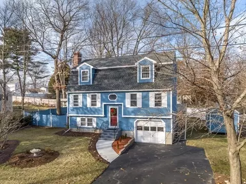 31 Goldsmith Dr, Newburyport, MA 01950