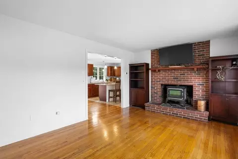21 Paul St, Easthampton, MA 01027 photo 18
