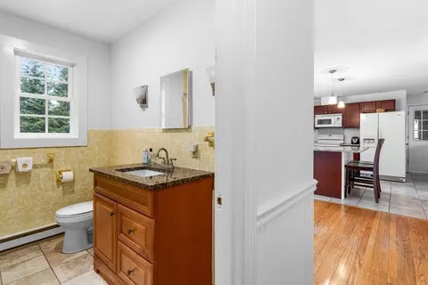 21 Paul St, Easthampton, MA 01027 photo 30
