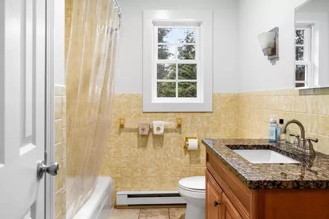 21 Paul St, Easthampton, MA 01027 photo 28