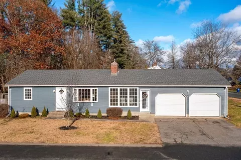21 Paul St, Easthampton, MA 01027 photo 3