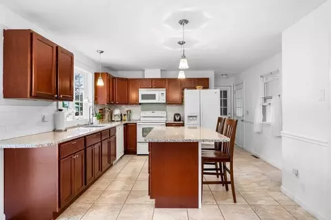 21 Paul St, Easthampton, MA 01027 photo 13