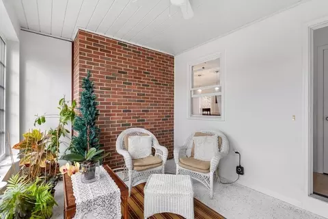 21 Paul St, Easthampton, MA 01027 photo 9