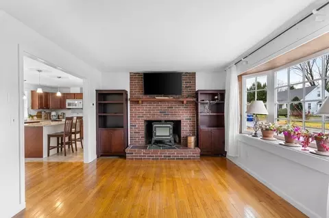 21 Paul St, Easthampton, MA 01027 photo 20